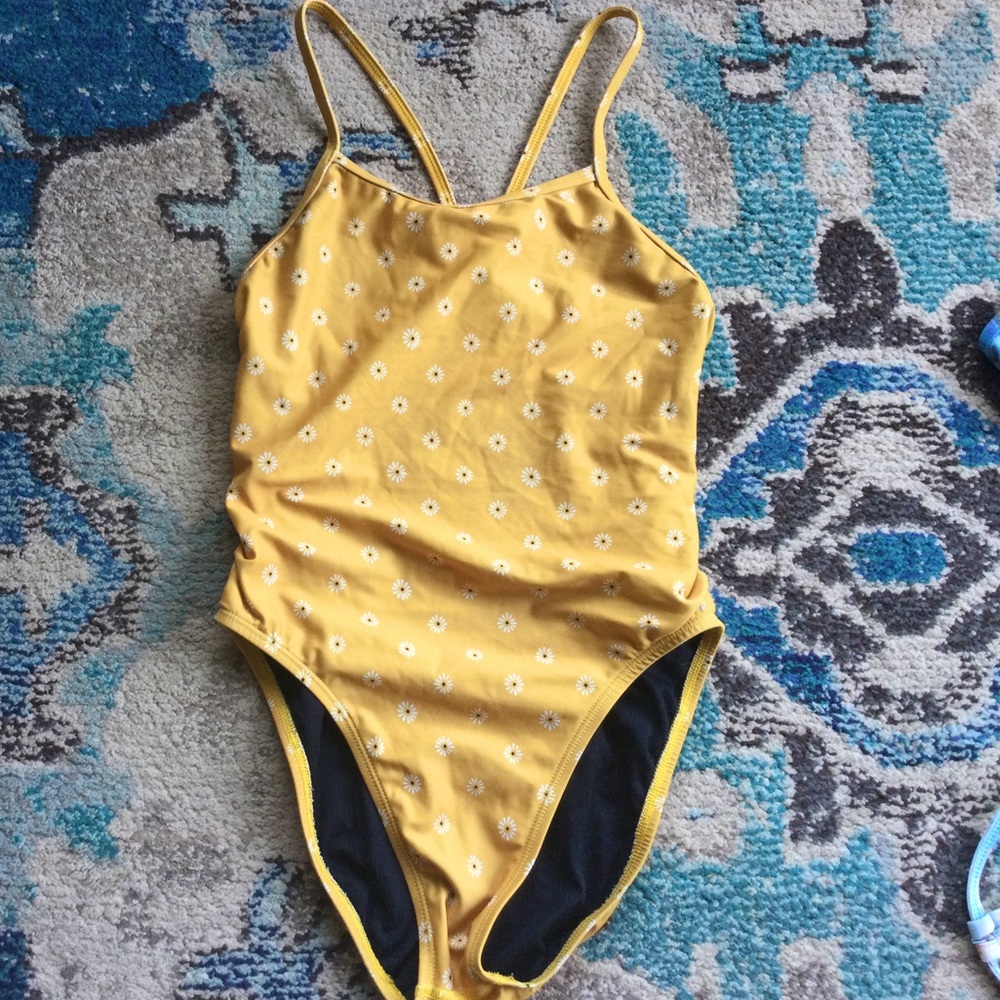 JOLYN One Piece !Retired Print! Yellow Daisy Swimsuit “Drew” Size 30!